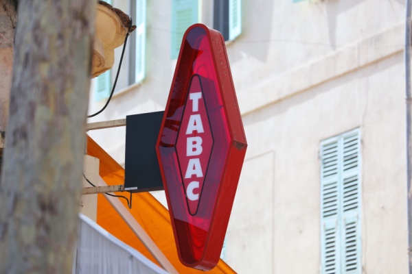 Indemnité de fin d’activité pour les buralistes : quels départements éligibles ? 